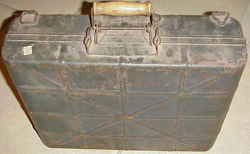 Photo Ammunition box without interior for Stiehlhandgranate
