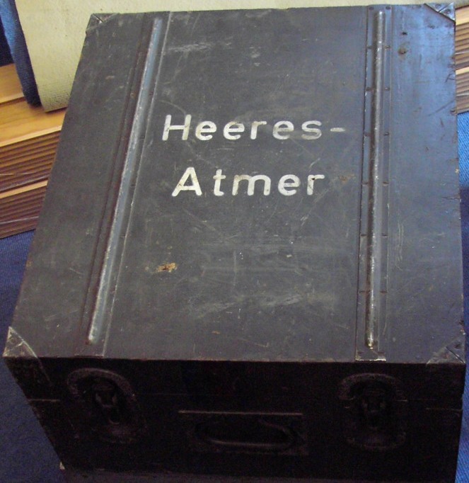 Photo Heeresatmer in corresponding black box