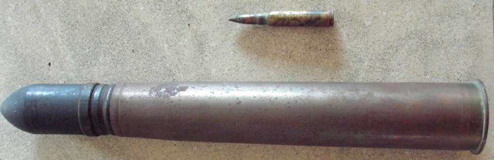 Photo 3,7 cm PAK - shell with AP projectile - 1942