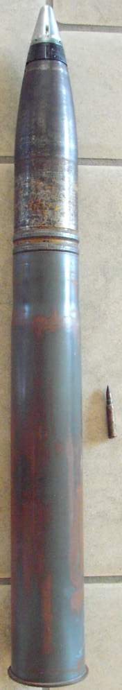 Photo 88 mm FLAK 18 - steel case + head + detonator