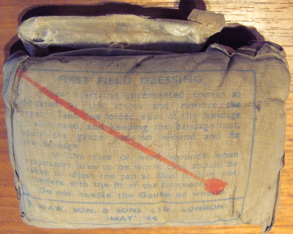 Photo English bandage - Maw, Son & Sons - May 44