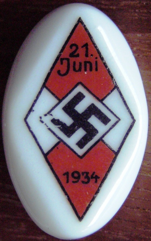 Photo Hitlerjugend sport festival badge 21. Juni 1934