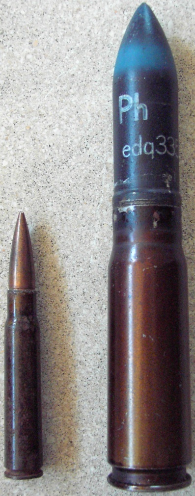 Photo MG151/20 Armour Piercing Incendiary round with Phosphorus filling - Projectile : edq335/44 - eel 147/44 - Case bottom : wg 593 44