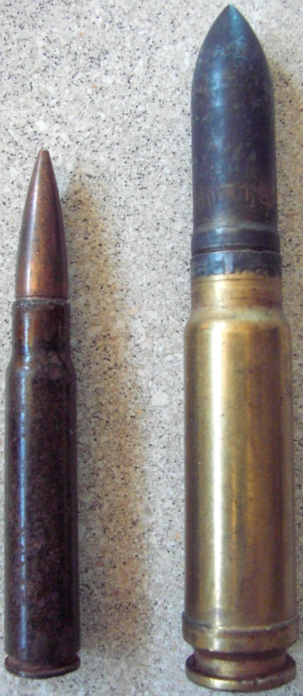 Photo MG151/20 Armour Piercing Incendiary round - Projectile : nhr199/44 - Case bottom : am 342 44