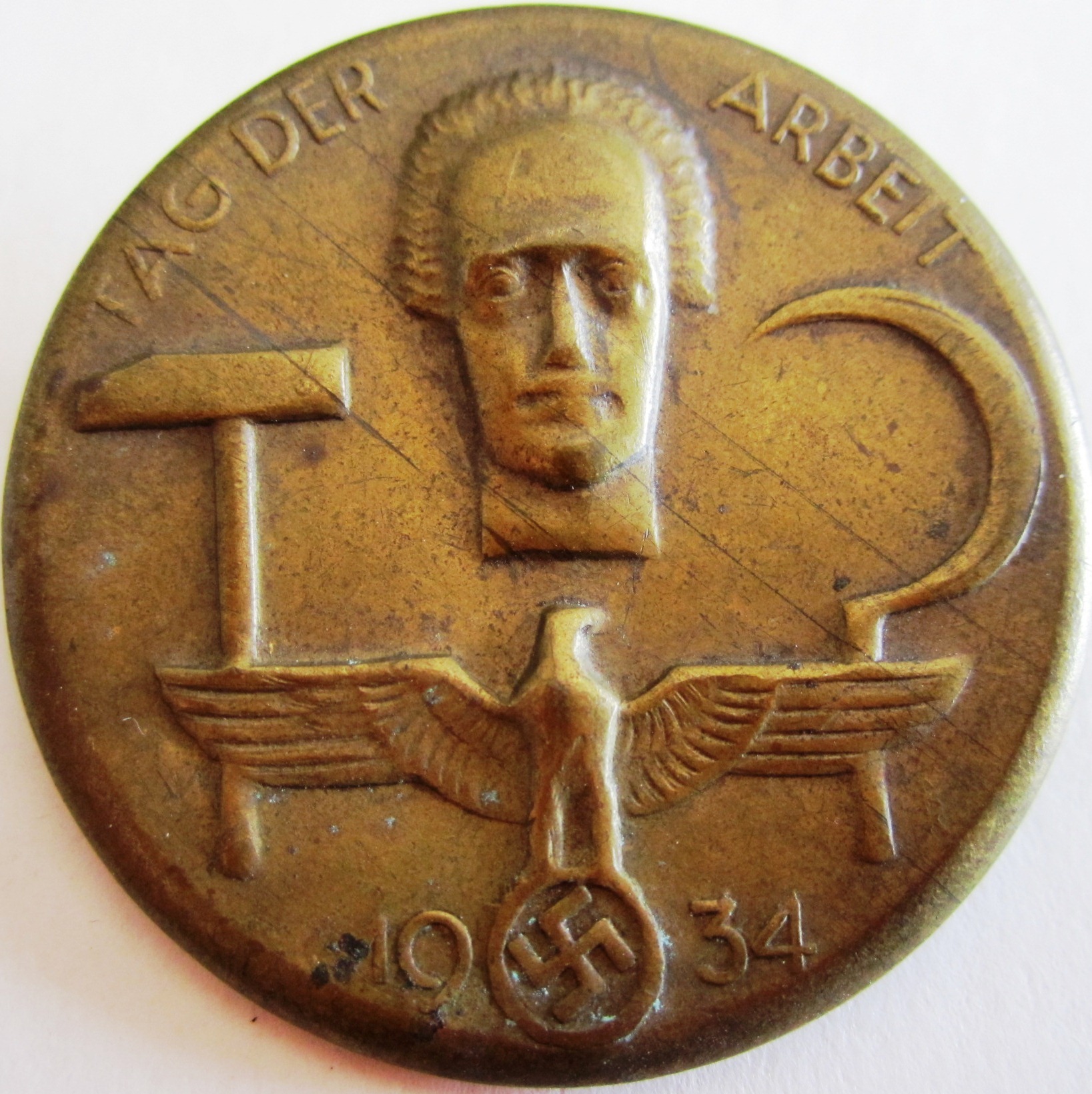 Photo Tag der Arbeit - 1934 - Manufacturer : LN LDOK