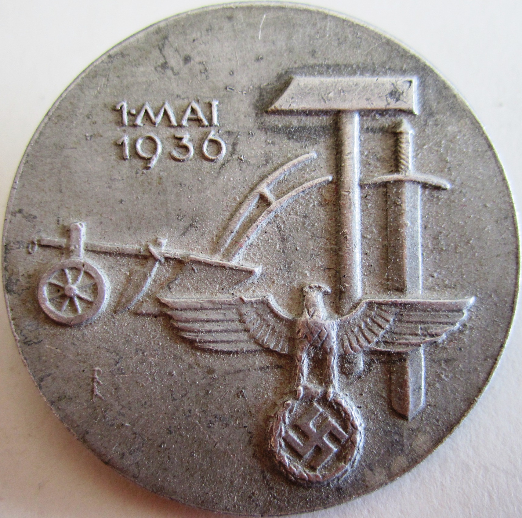 Photo 1. Mai 1936 - Manufacturer : Deschler & Sohn - München 9