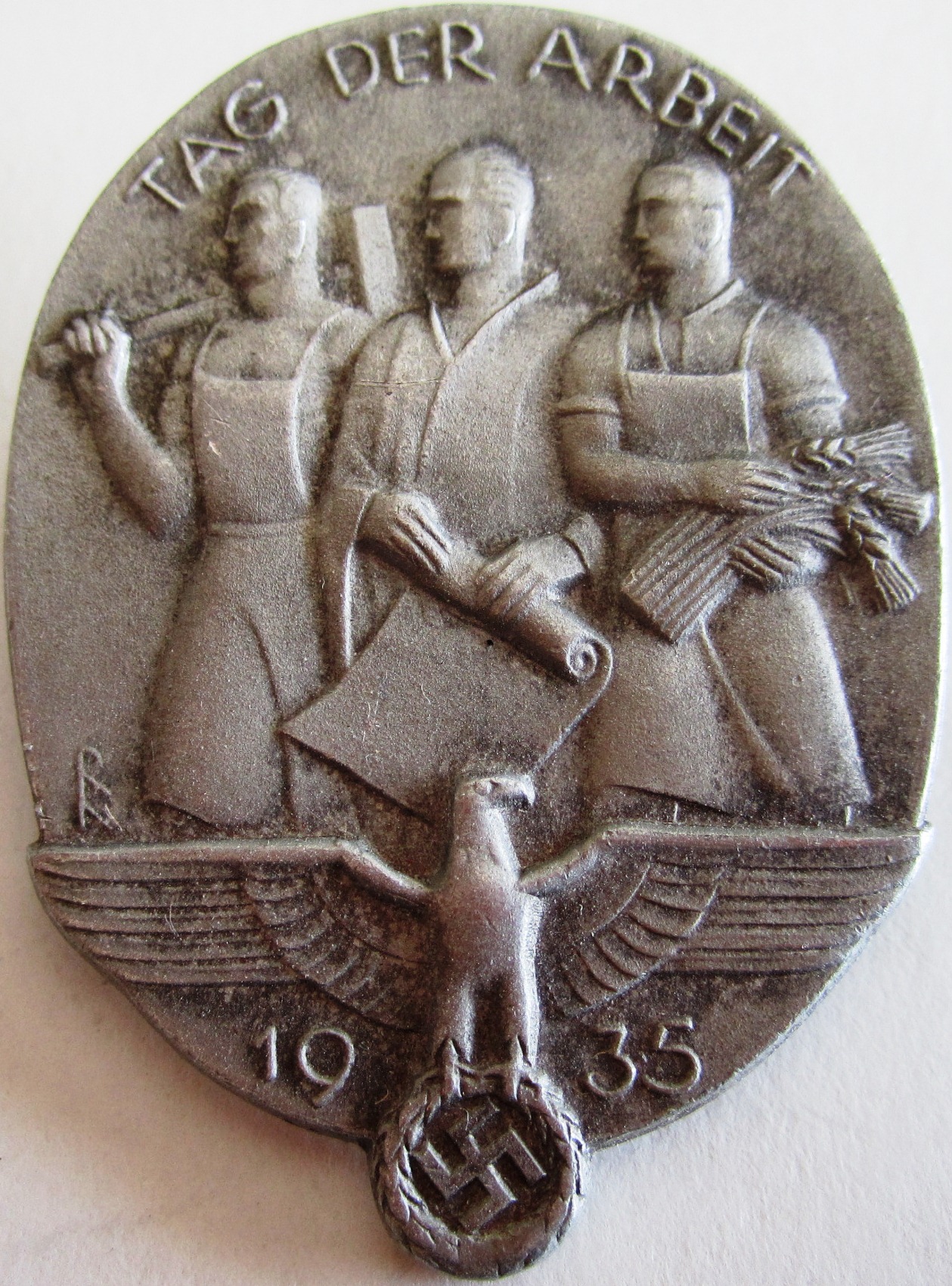 Photo Tag der Arbeit - 1935 - Manufacturer :  Tweer & Turck - Lüdenscheid