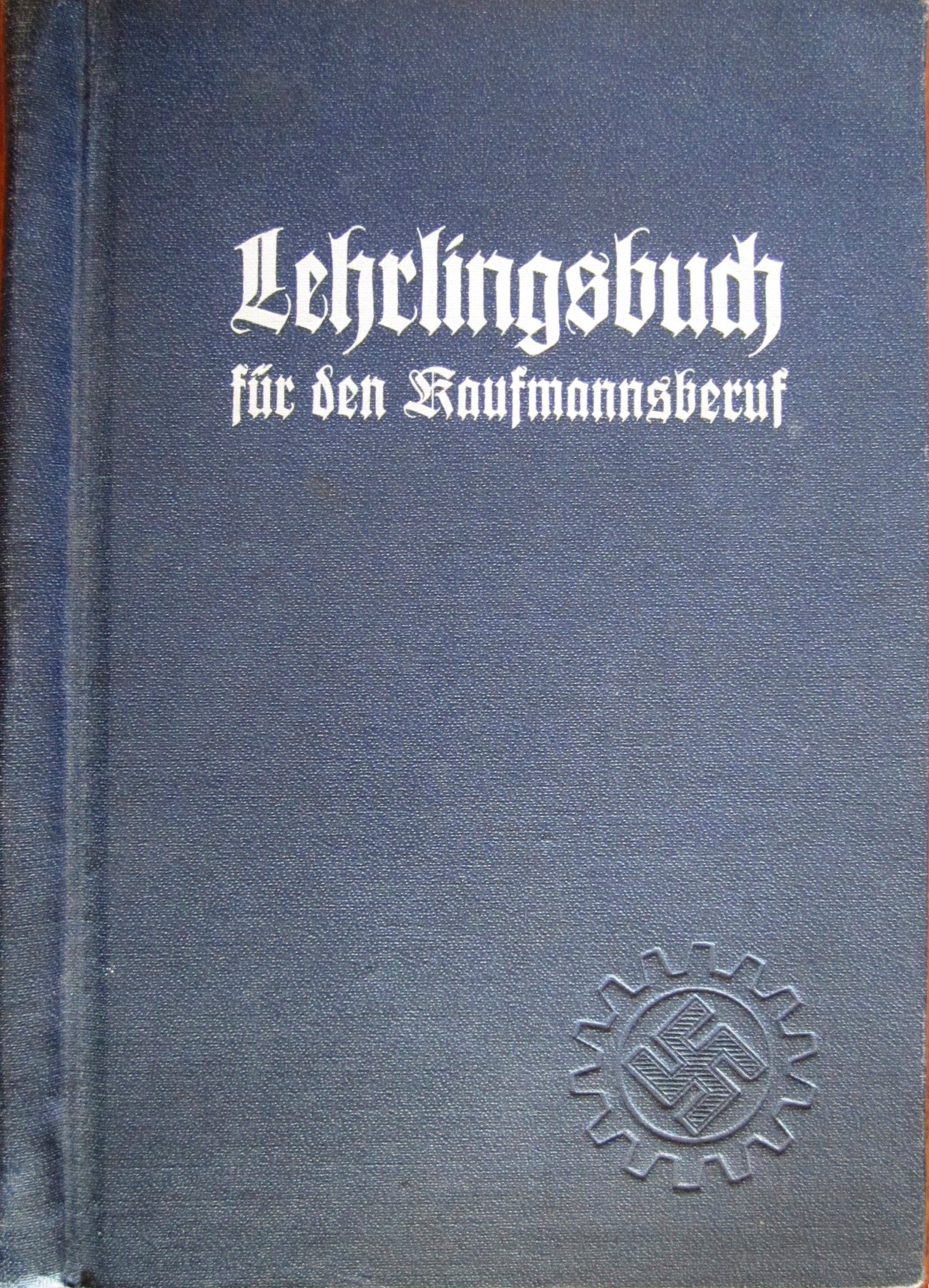 Photo Lehrlingsbuch für den Kaufmannsberuf