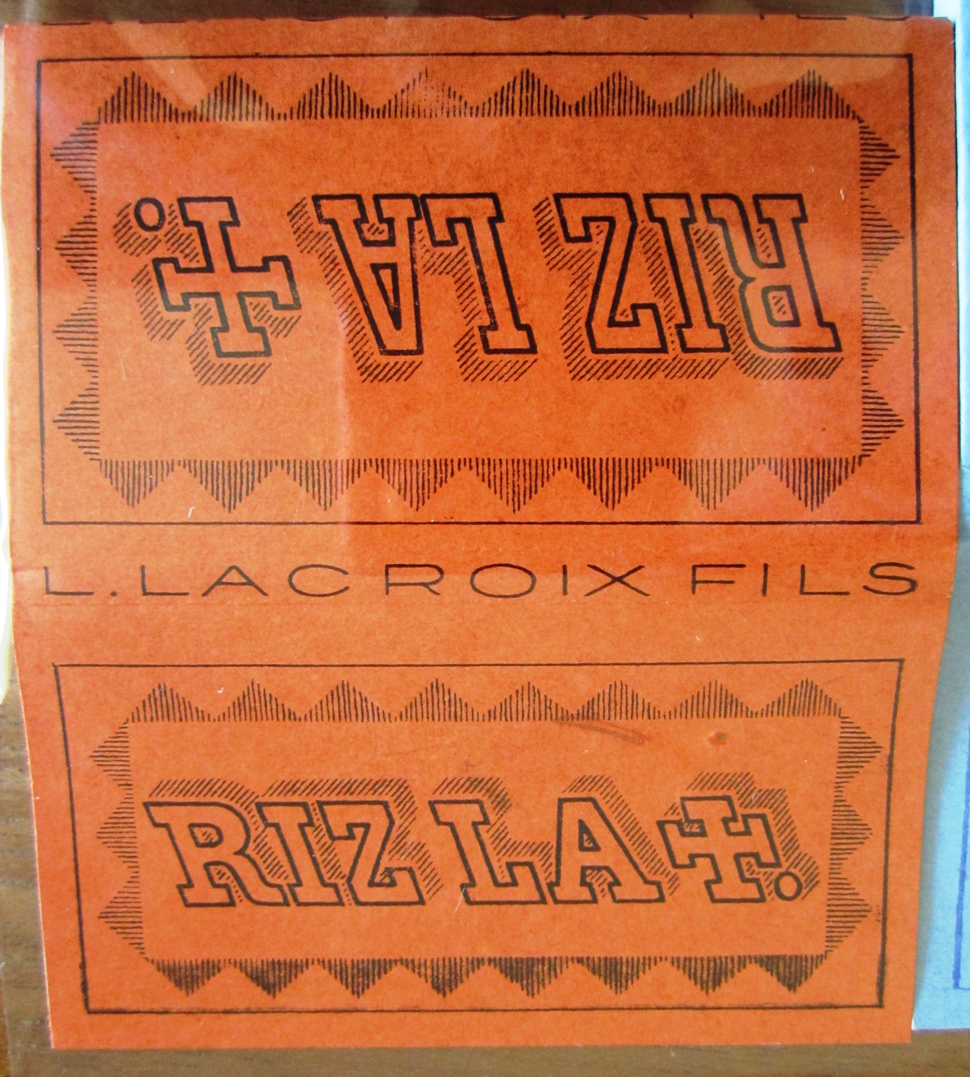 Photo RIZ LA + - En raison des difficultés de fabrication résultant de la situation actuelle ... - orange