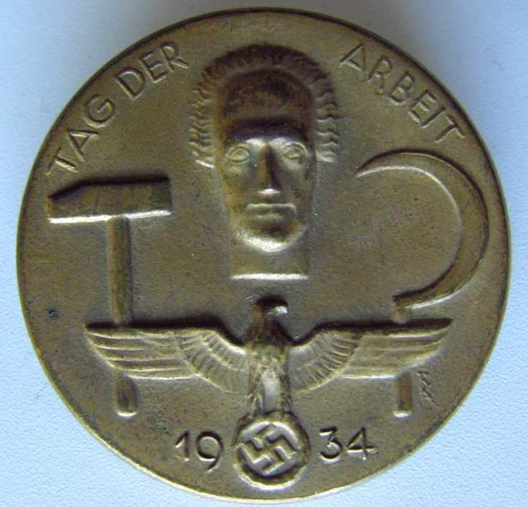 Photo 1. Mai 1934 - brooche - Manufacturer: SCHWÄB. MÜND N°13