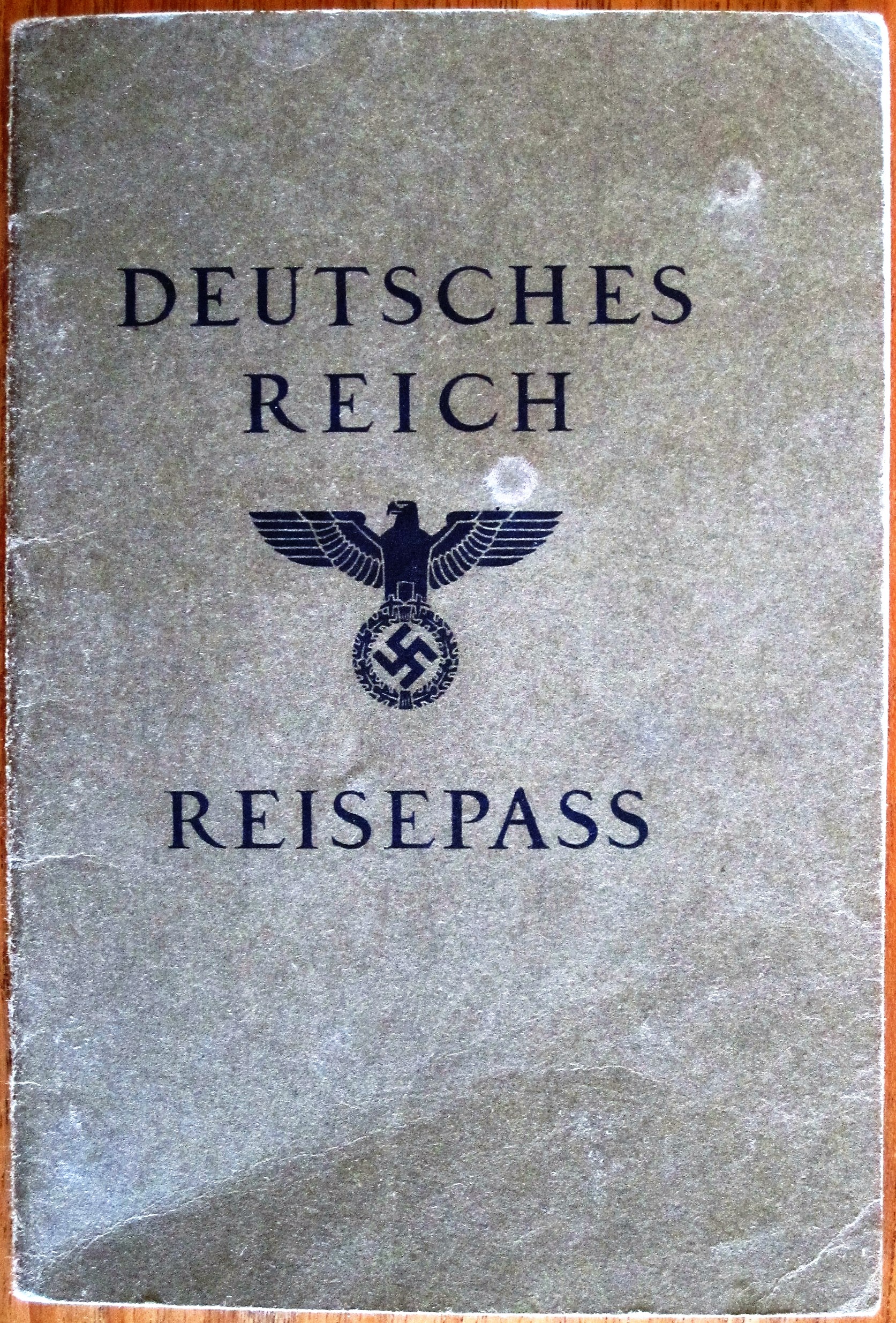 Photo Reisepass Nr. St 73/38 - Anni Staack, geb. Funk