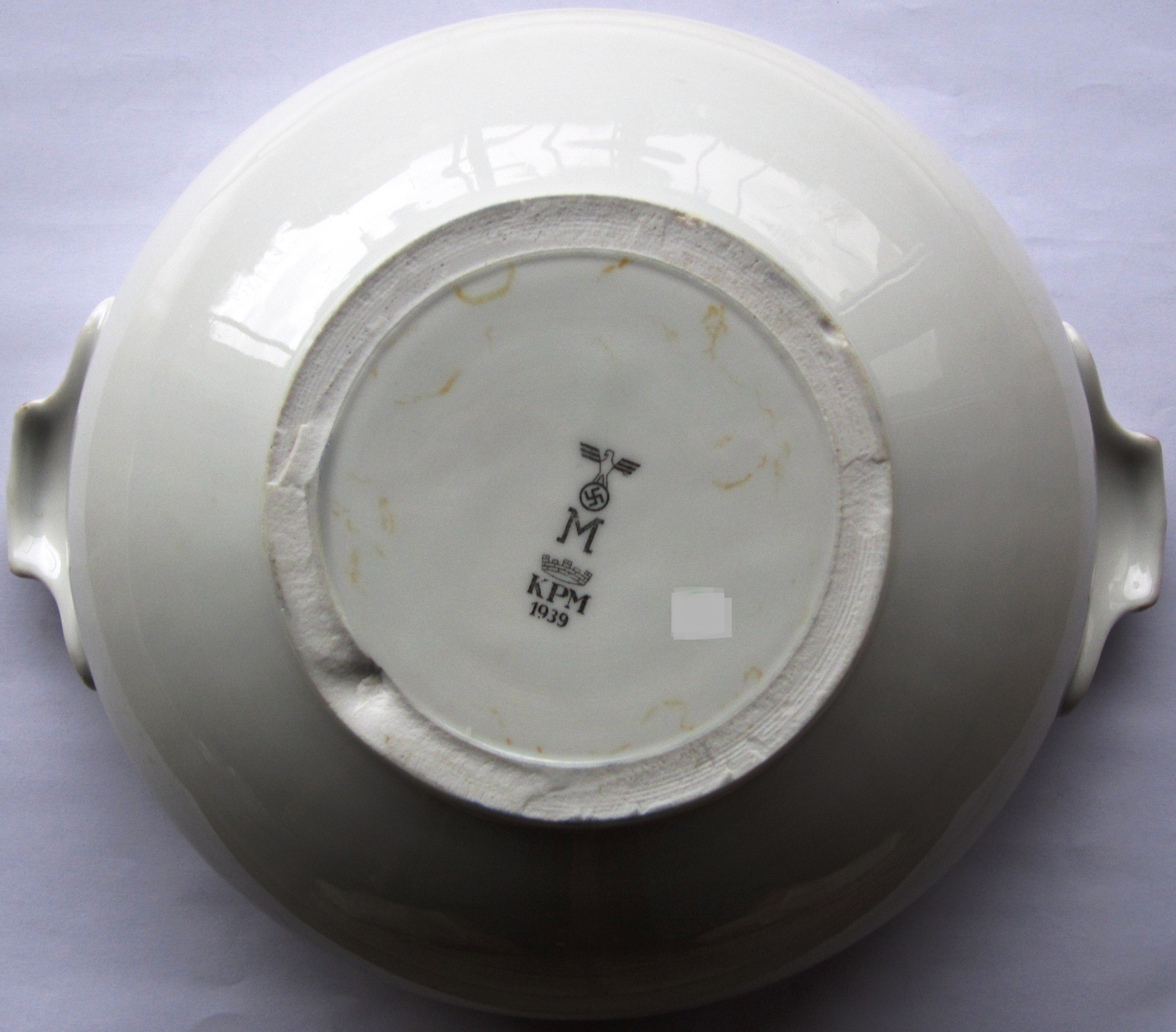 Photo Round bowl with ears - KPM 1939 - Kriegmarine - Bottom part is missing